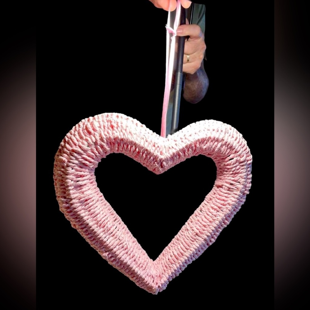 SEASON OF LOVE HANGING WICKER-LIKE PINK HEART WALL DECOR PERFECT FOR BABY GIRL!